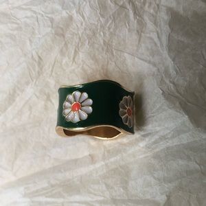 Green and Gold Daisy Ring